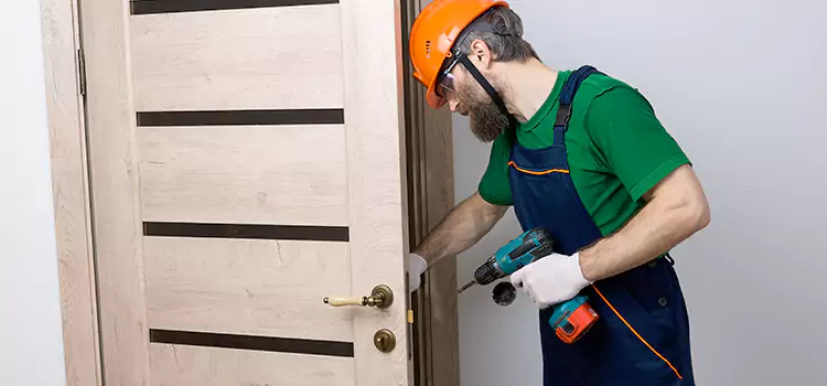Replace Internal Door Handle with Lock Huntington