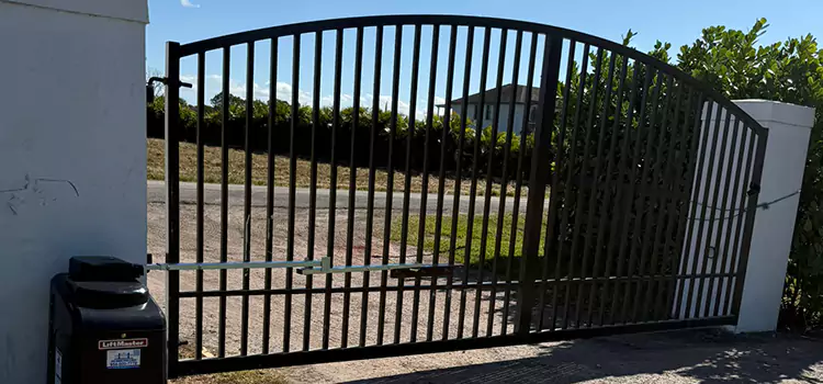 Driveway Fence Repair Huntington